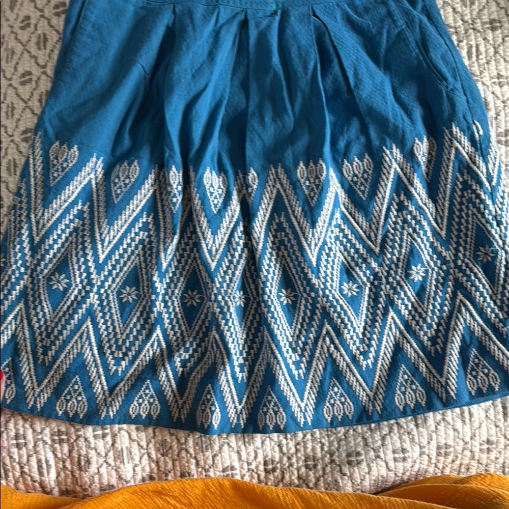 Floreat Anthropologie brand vintage Blue and White Patterned Women's Skirt